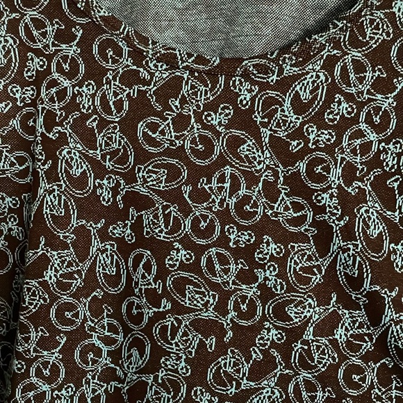 LuLaRoe Classic T bicycle print - Picture 2 of 2